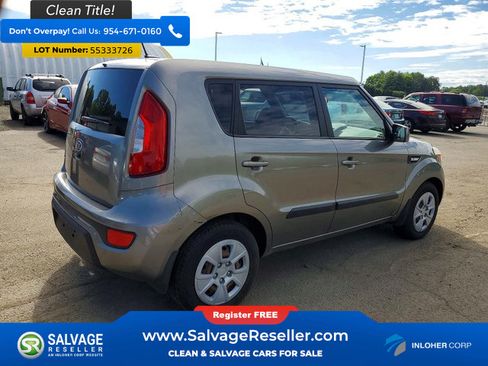 Used 2013 Kia Soul FWD image 4