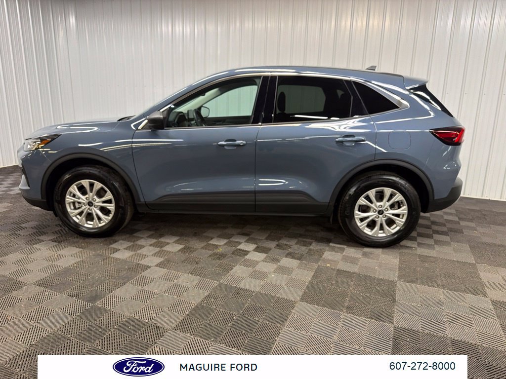 Used 2024 Ford Escape Active AWD/4WD image 5