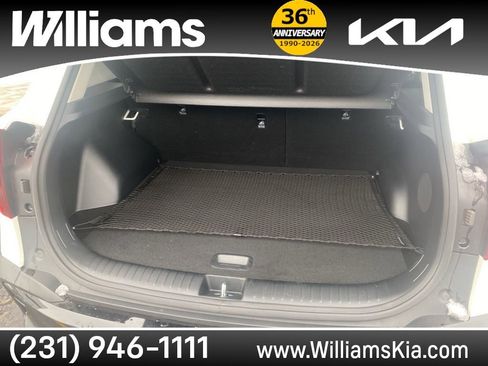 Used 2024 Kia Seltos SX w/ SX Sunroof Package image 13