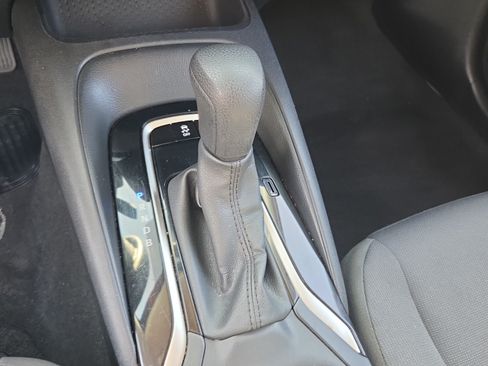 Used 2024 Toyota Corolla LE FWD image 21