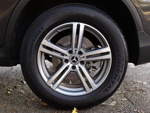 Used 2021 Mercedes-Benz GLC 300 4MATIC image 39