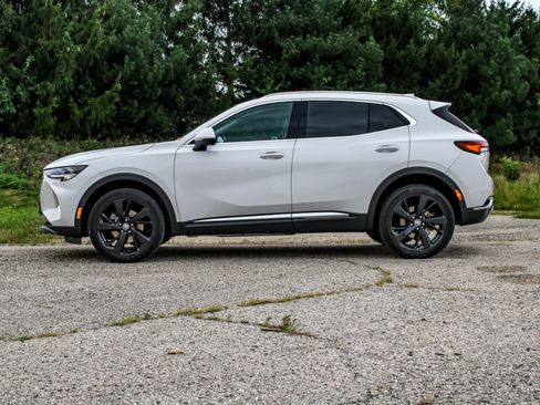 Used 2023 Buick Envision Essence FWD image 4