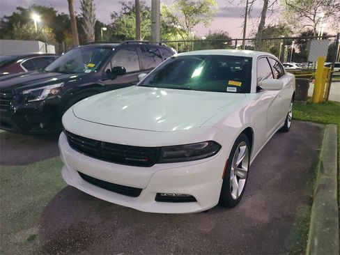 Used 2018 Dodge Charger SXT Plus w/ Quick Order Package 29J image 3