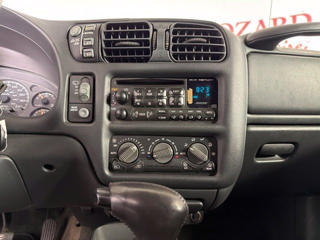 Used 2000 GMC Jimmy SLT w/ Marketing Opt Pkg AWD/4WD image 21