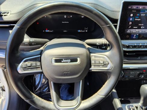 Used 2022 Jeep Compass High Altitude AWD/4WD image 17