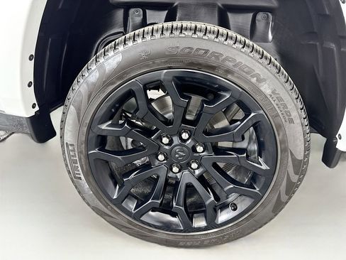 Used 2025 RAM 1500 Limited image 32