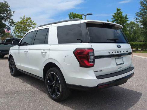 Used 2024 Ford Expedition Limited RWD image 4