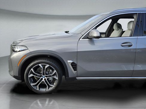 New 2026 BMW X5 sDrive40i w/ Premium Package image 38
