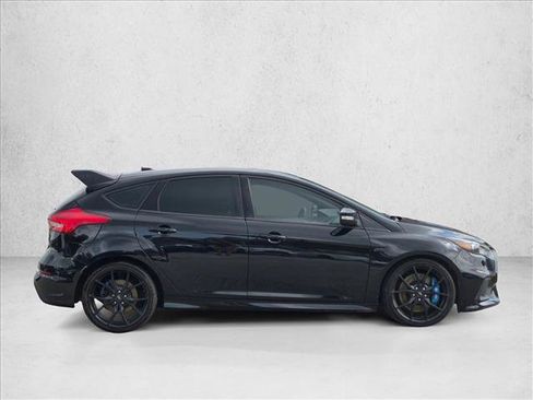 Used 2017 Ford Focus RS AWD/4WD image 4
