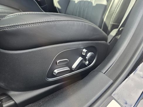 Used 2024 Genesis G90 3.5T image 21