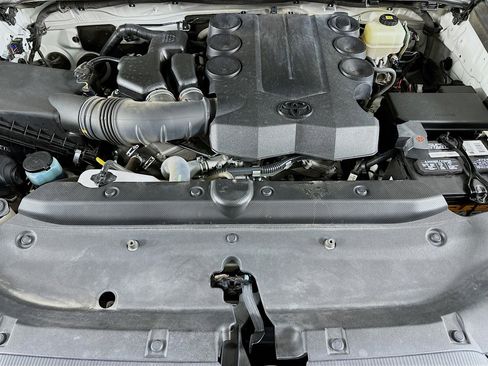 Used 2019 Toyota 4Runner Limited image 34