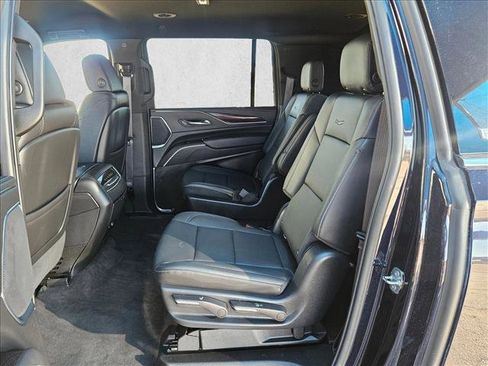 Certified 2022 Cadillac Escalade ESV Luxury w/ LPO, Illumination Package image 20