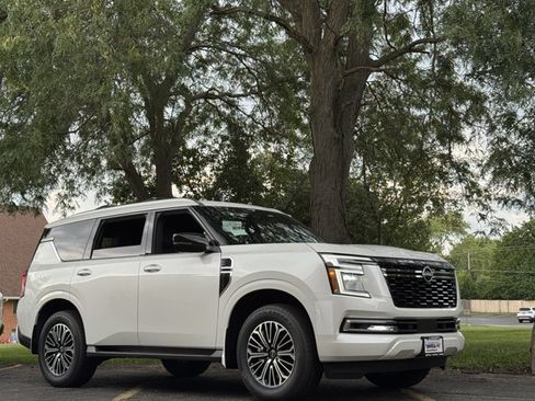 New 2026 Nissan Armada Platinum AWD/4WD image 3
