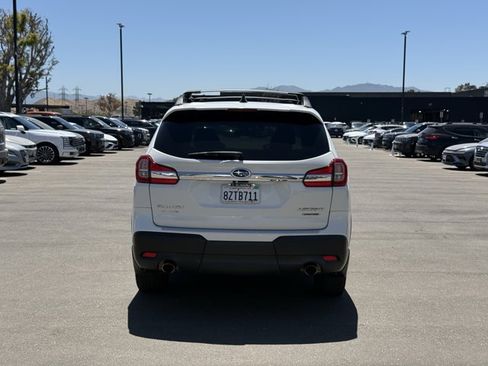 Used 2022 Subaru Ascent Limited w/ Technology Package AWD/4WD image 6