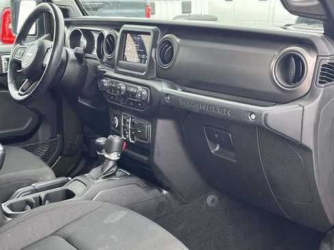 Used 2021 Jeep Wrangler Unlimited Sport image 24