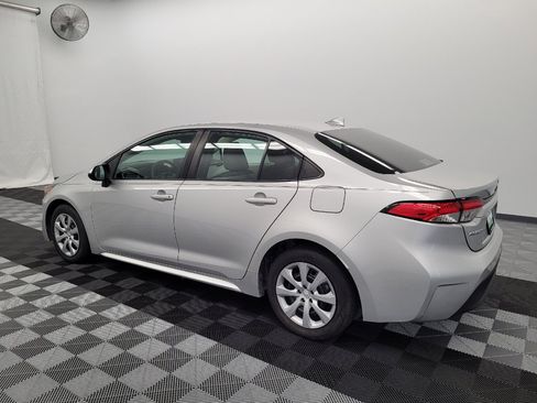 Used 2024 Toyota Corolla LE FWD image 3