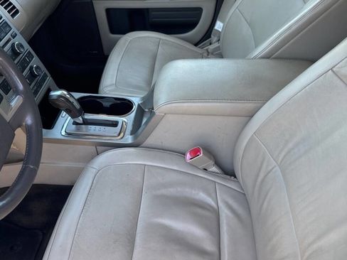 Used 2011 Ford Flex SEL w/ Rapid Spec Order Code FWD image 7