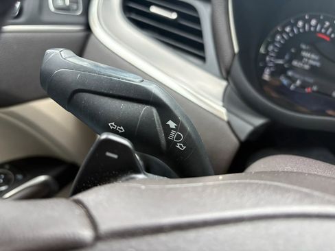 Used 2019 Lincoln MKC Premiere AWD/4WD image 19