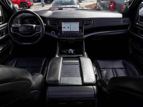 Used 2022 Jeep Wagoneer Series I w/ Premium Group I image 34