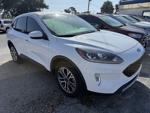 Used 2022 Ford Escape SEL FWD image 3