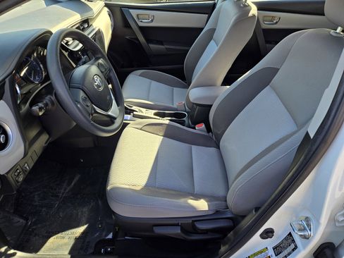 Used 2018 Toyota Corolla L image 14