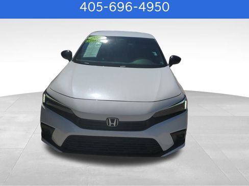 Used 2023 Honda Civic Sport image 2