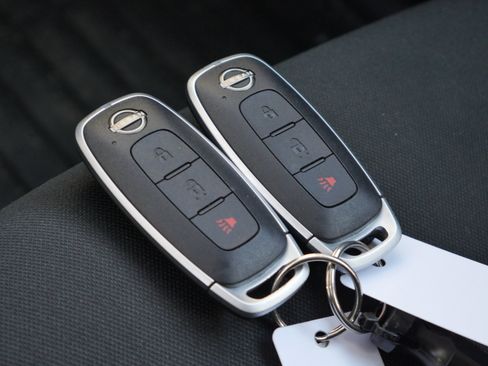 Certified 2024 Nissan Kicks S image 27