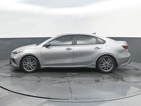Used 2023 Kia Forte GT-Line w/ GT-Line Technology Package FWD image 2