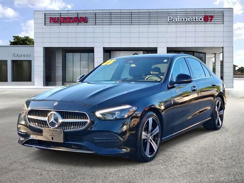Used 2025 Mercedes-Benz C 300 Sedan image 3