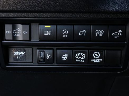 Used 2022 Toyota Tundra SR5 w/ TRD Off-Road Package image 20