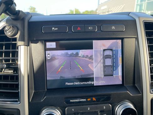 Used 2020 Ford F150 Lariat w/ Equipment Group 502A Luxury AWD/4WD image 16