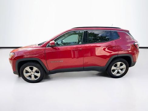 Used 2019 Jeep Compass Latitude image 4