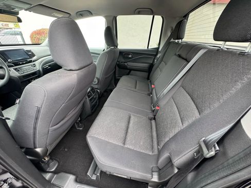 Used 2022 Honda Ridgeline Sport image 16