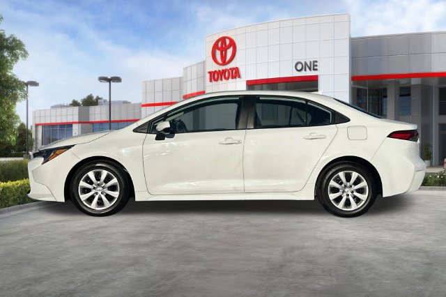 Used 2023 Toyota Corolla LE FWD image 9