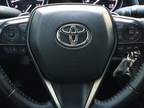 Used 2023 Toyota Camry SE image 16