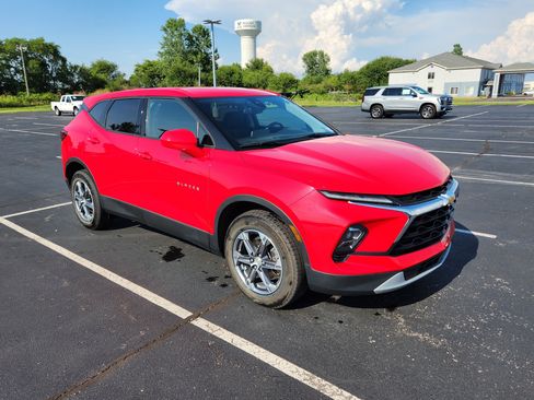 Used 2023 Chevrolet Blazer LT FWD image 9
