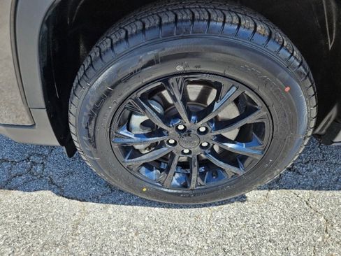 Used 2023 Jeep Cherokee Altitude Lux image 9