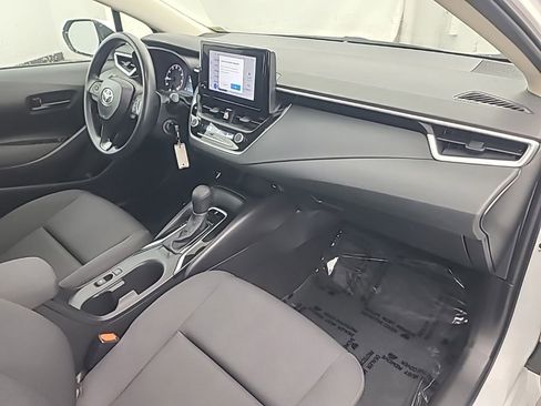 Used 2025 Toyota Corolla LE image 15