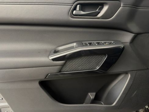 New 2026 Nissan Pathfinder SV FWD image 23