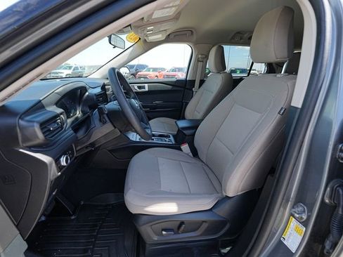 Used 2023 Ford Explorer 4WD w/ Class IV Trailer Tow Package image 17