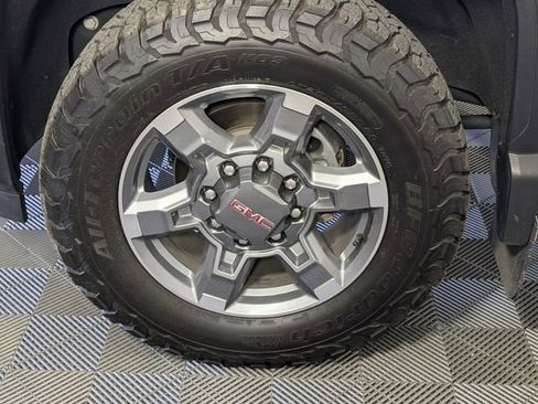 Certified 2025 GMC Sierra 2500 SLT w/ SLT Premium Package AWD/4WD image 11