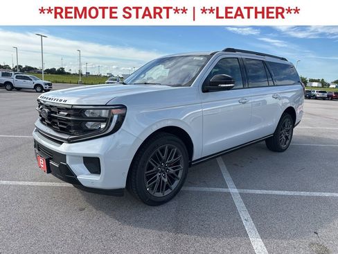 New 2025 Ford Expedition Max Platinum w/ Stealth Performance Package image 3