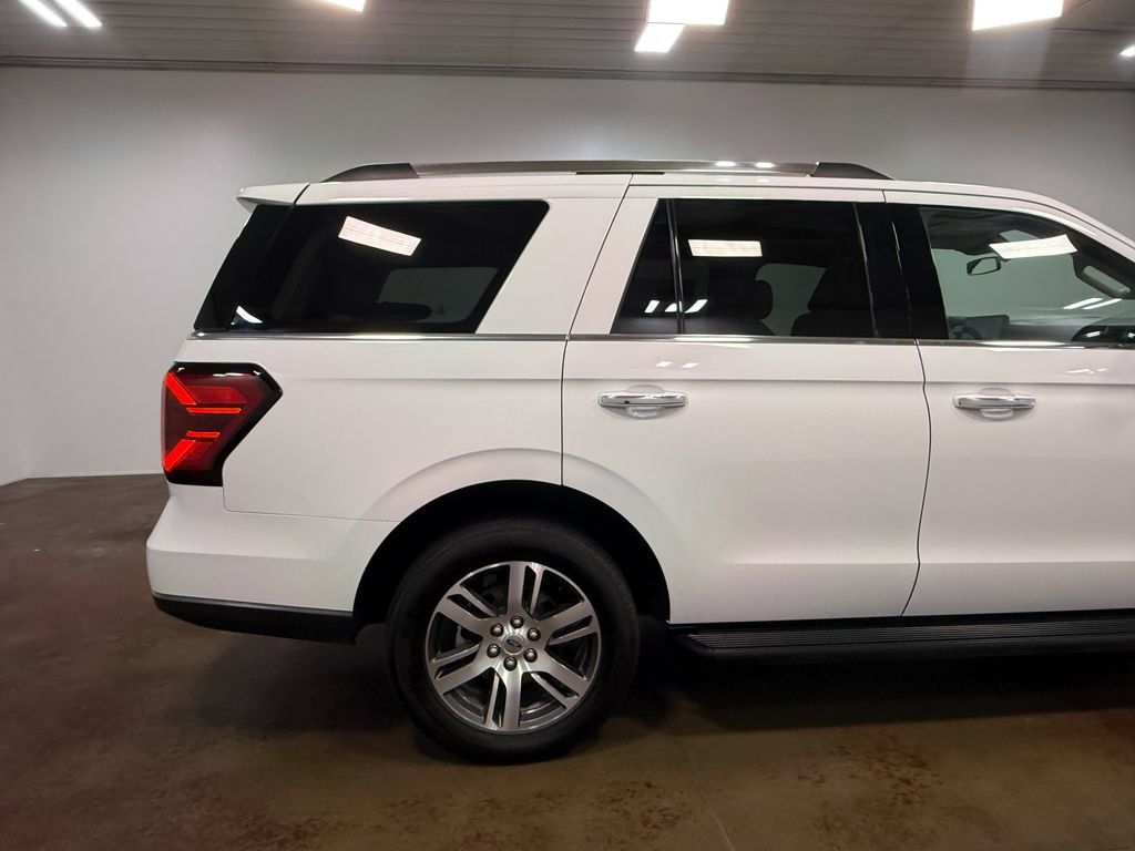 Used 2024 Ford Expedition Limited AWD/4WD image 33