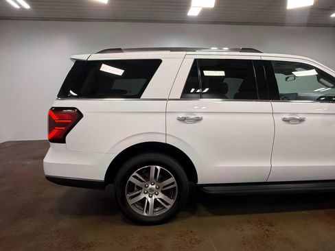 Used 2024 Ford Expedition Limited AWD/4WD image 33