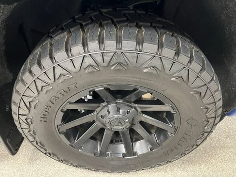 Used 2023 Chevrolet Silverado 1500 RST AWD/4WD image 16