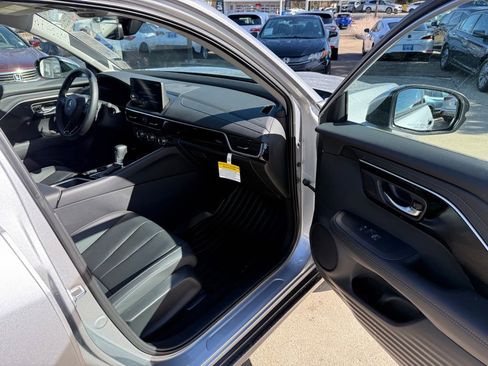 Certified 2025 Acura ADX AWD image 21