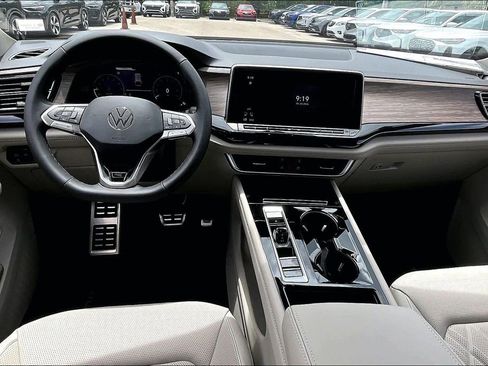 New 2026 Volkswagen Atlas SEL Premium R-Line AWD/4WD image 3