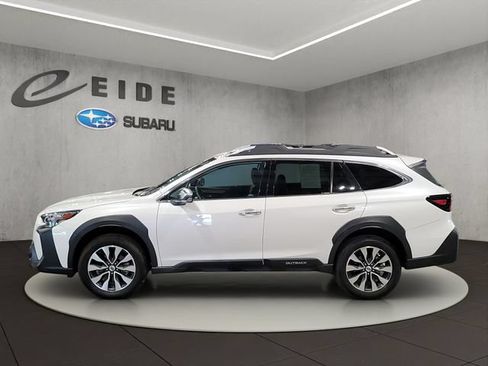 Used 2024 Subaru Outback Touring AWD/4WD image 11