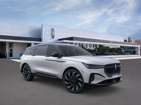 New 2026 Lincoln Nautilus Reserve AWD/4WD image 8
