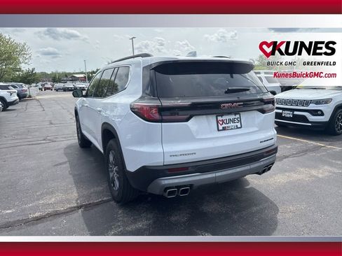 Used 2025 GMC Acadia Elevation FWD image 12